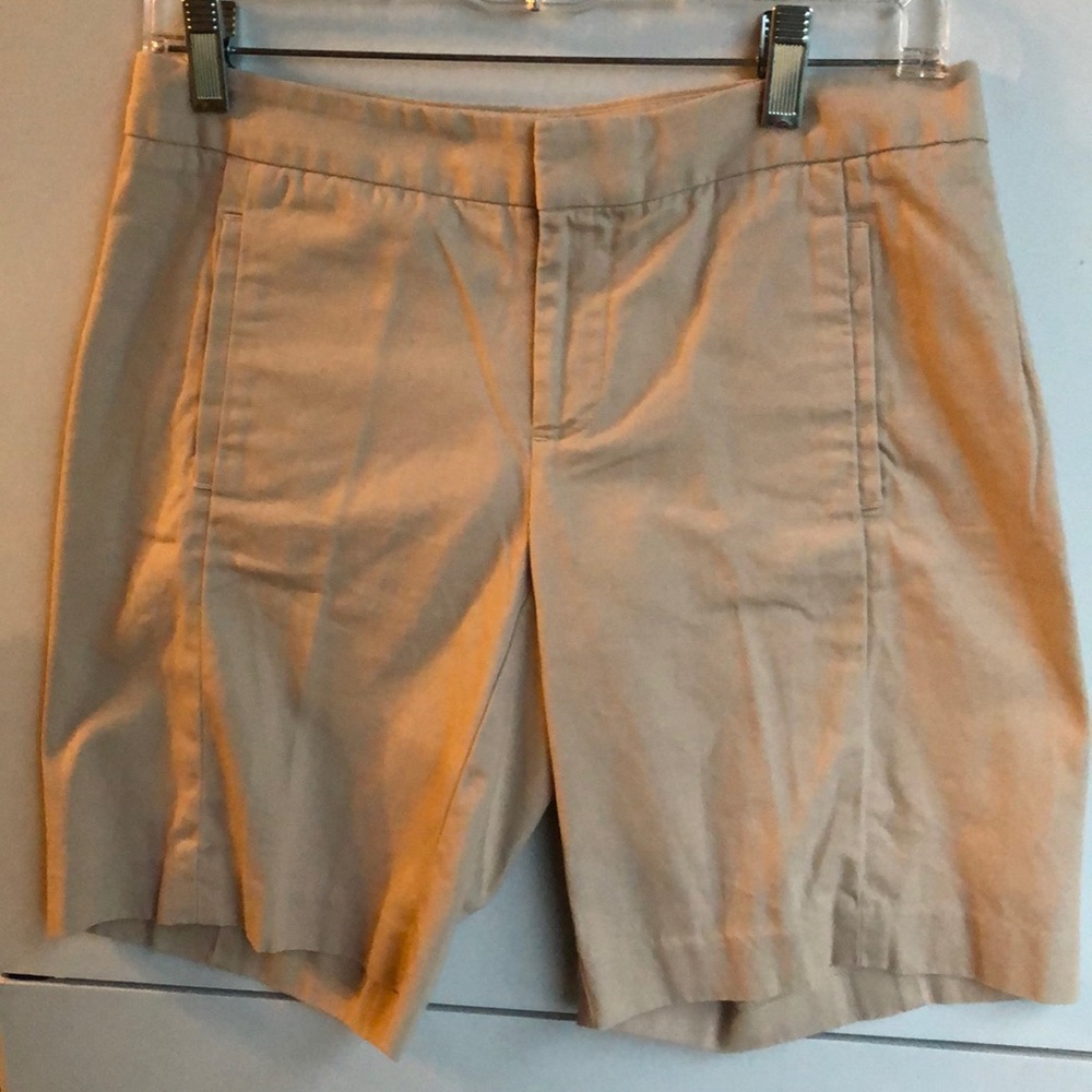 Gap khaki shorts